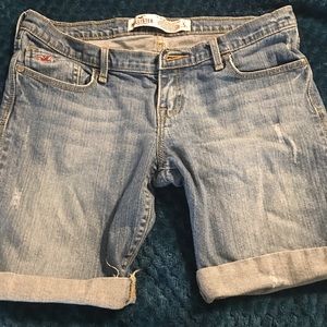 Hollister jean shorts size 5